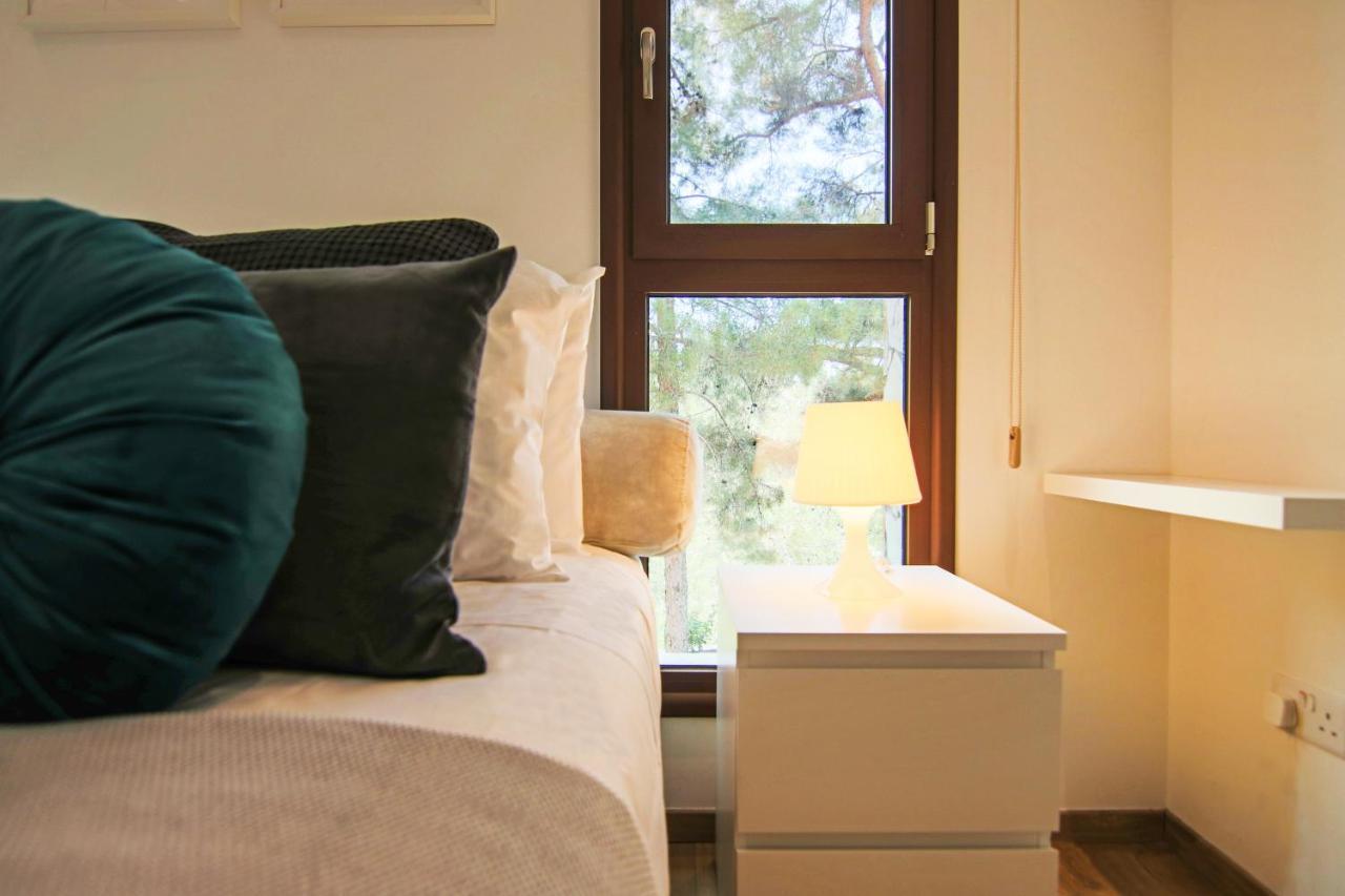 Phaedrus Living: Forest View Luxury Villa Chantara Foini Екстериор снимка